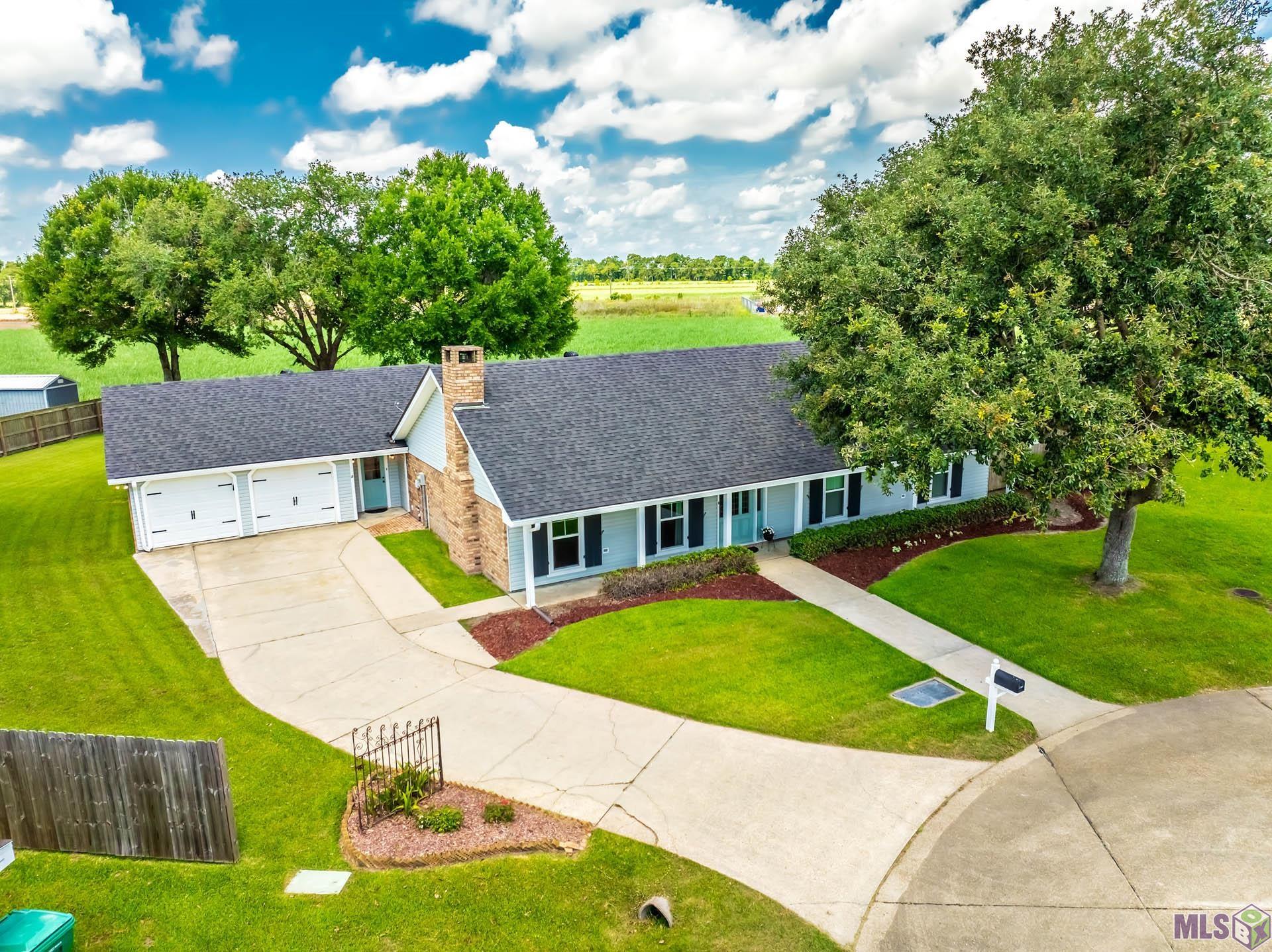 1 Mimi Circle Thibodaux, LA 70301 - Photo 3 of 22 Aerial of property