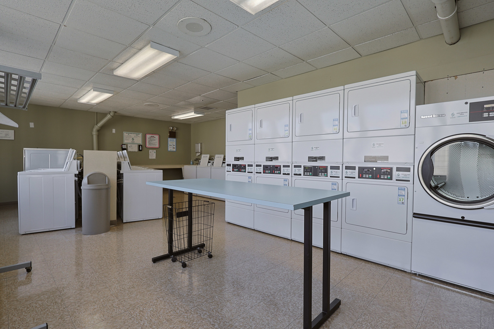 233 East Erie Street, Unit 1702 Chicago, IL 60611 - Photo 15 of 19