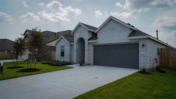 $2,299 | 2642 Olivine Stone Drive, Rosenberg, TX 77469