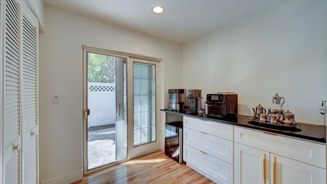 $589,900 | 6660 Canary Palm Circle, Boca Raton, FL 33433