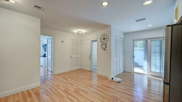 $589,900 | 6660 Canary Palm Circle, Boca Raton, FL 33433