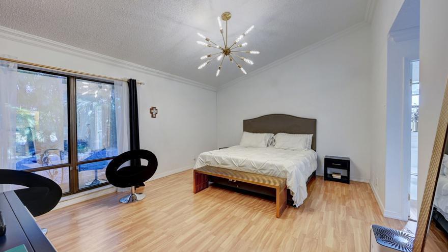 6660 Canary Palm Circle Boca Raton, FL 33433 - Photo 23 of 54 18351489_1_880_495