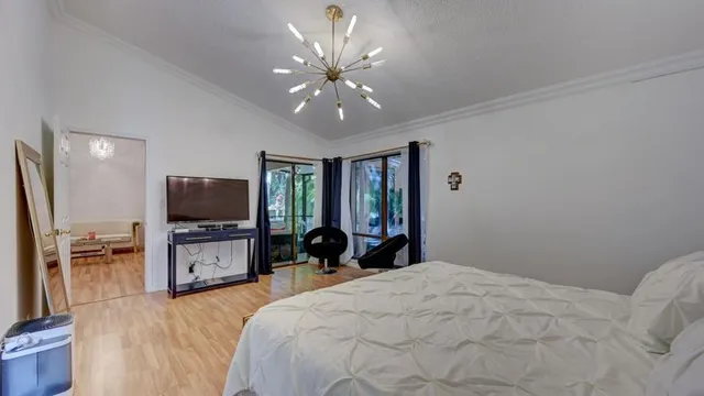 $589,900 | 6660 Canary Palm Circle, Boca Raton, FL 33433