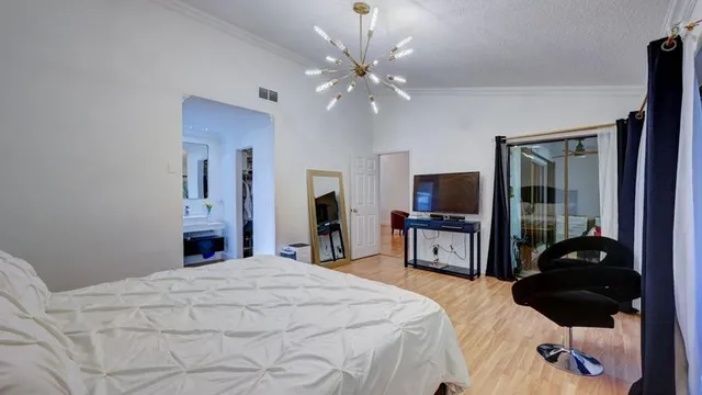 $589,900 | 6660 Canary Palm Circle, Boca Raton, FL 33433