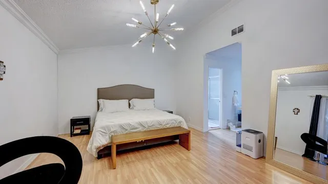 $589,900 | 6660 Canary Palm Circle, Boca Raton, FL 33433