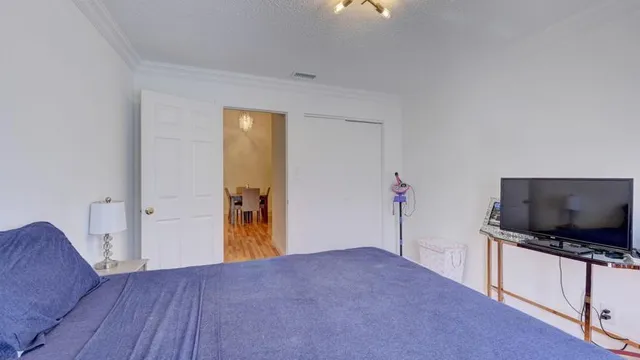 $589,900 | 6660 Canary Palm Circle, Boca Raton, FL 33433