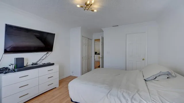 $589,900 | 6660 Canary Palm Circle, Boca Raton, FL 33433