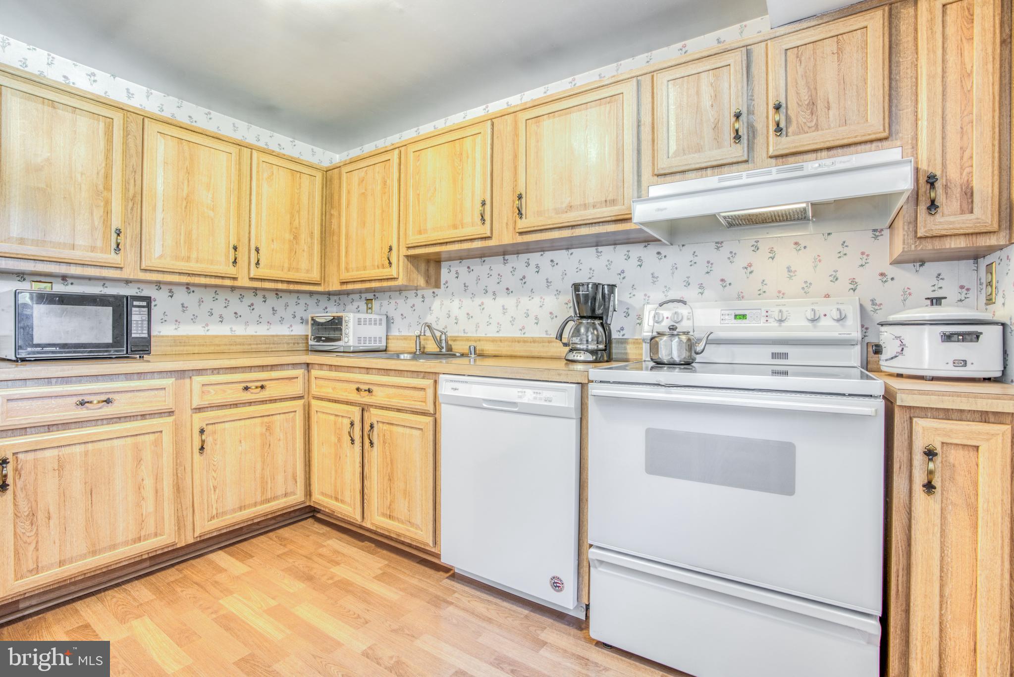 4803 Vicky Road Baltimore, MD 21236 - Photo 8 of 29 Kitchen