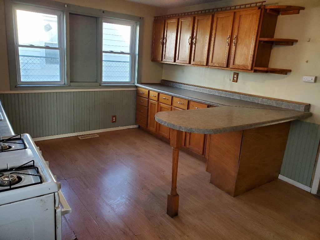 827 East Maple Street Canton, IL 61520 - Photo 21 of 33 Gallery Image 21