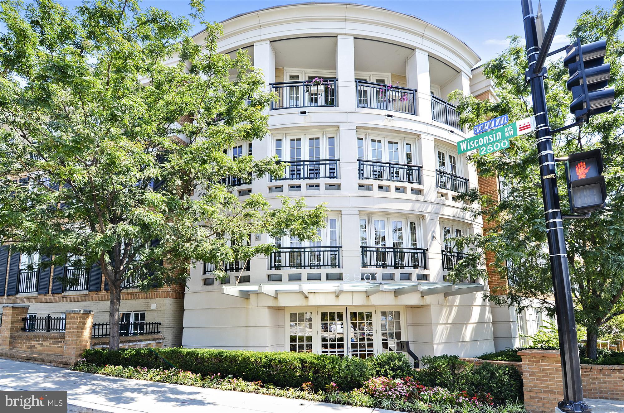 2501 Wisconsin Avenue Northwest, Unit 7 Washington, DC 20007 - Photo 2 of 31