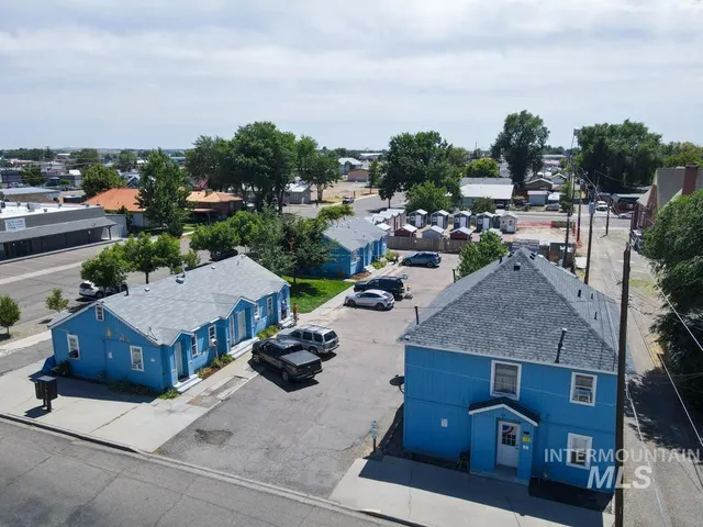 $1,250,000 | 124 Northwest 4th Avenue, Ontario, OR 97914