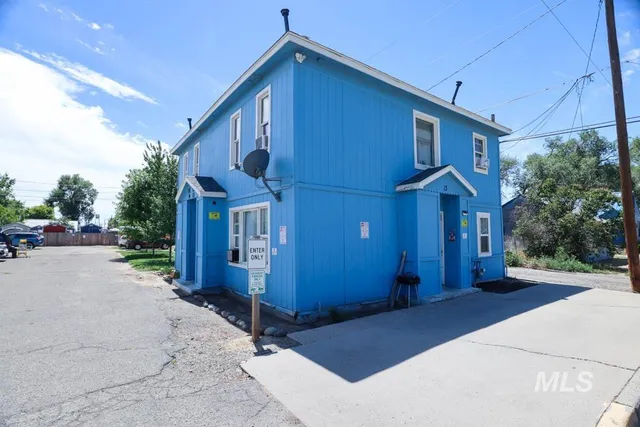 $1,250,000 | 124 Northwest 4th Avenue, Ontario, OR 97914