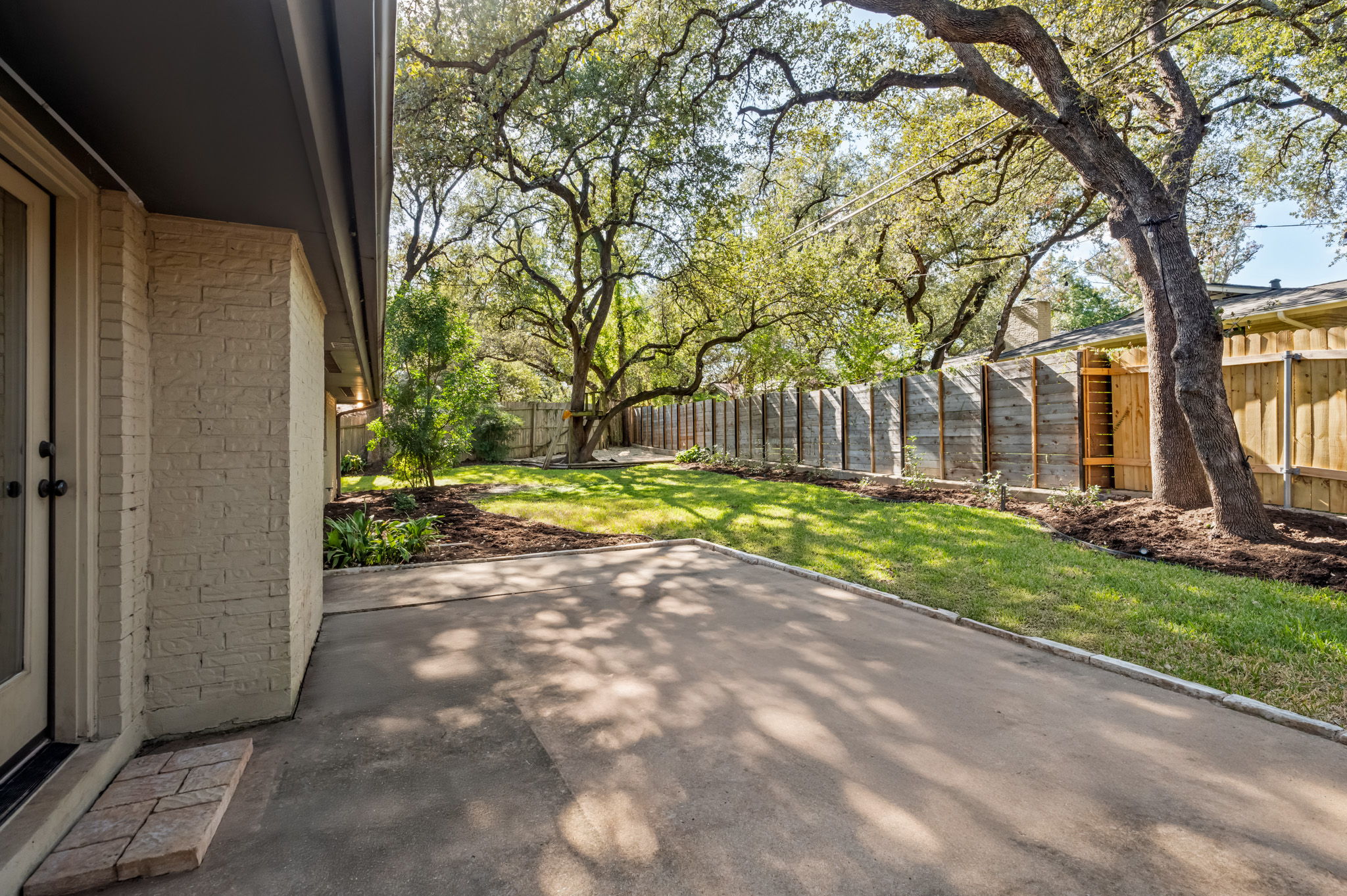 7202 Running Rope Circle Austin, TX 78731 - Photo 35 of 39