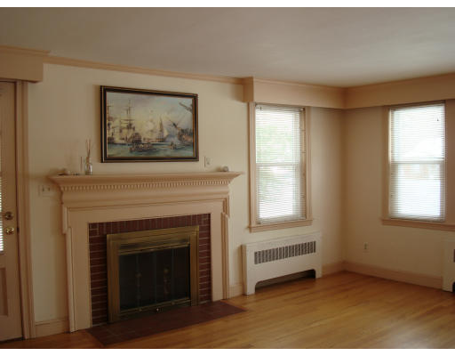 43 Acrebrook Road Springfield, MA 01129 - Photo 2 of 9