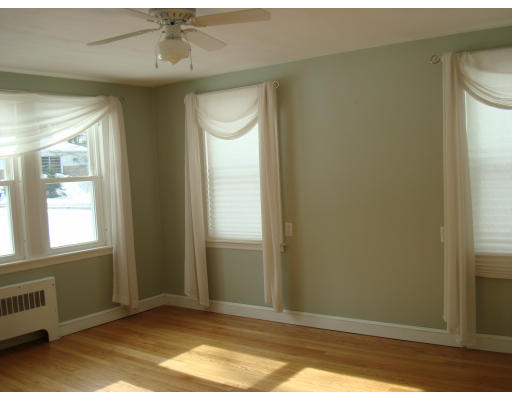 43 Acrebrook Road Springfield, MA 01129 - Photo 4 of 9