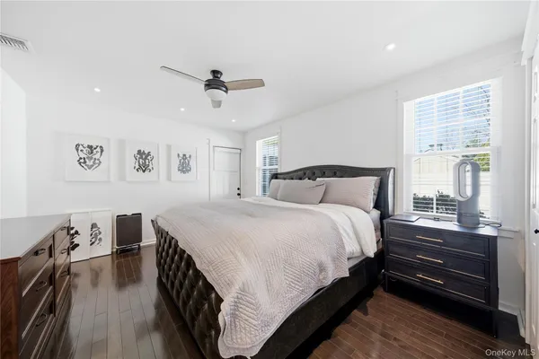 $649,500 | 11 Grand Central Avenue, Amityville, NY 11701