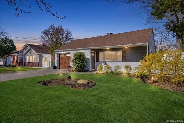 $649,500 | 11 Grand Central Avenue, Amityville, NY 11701