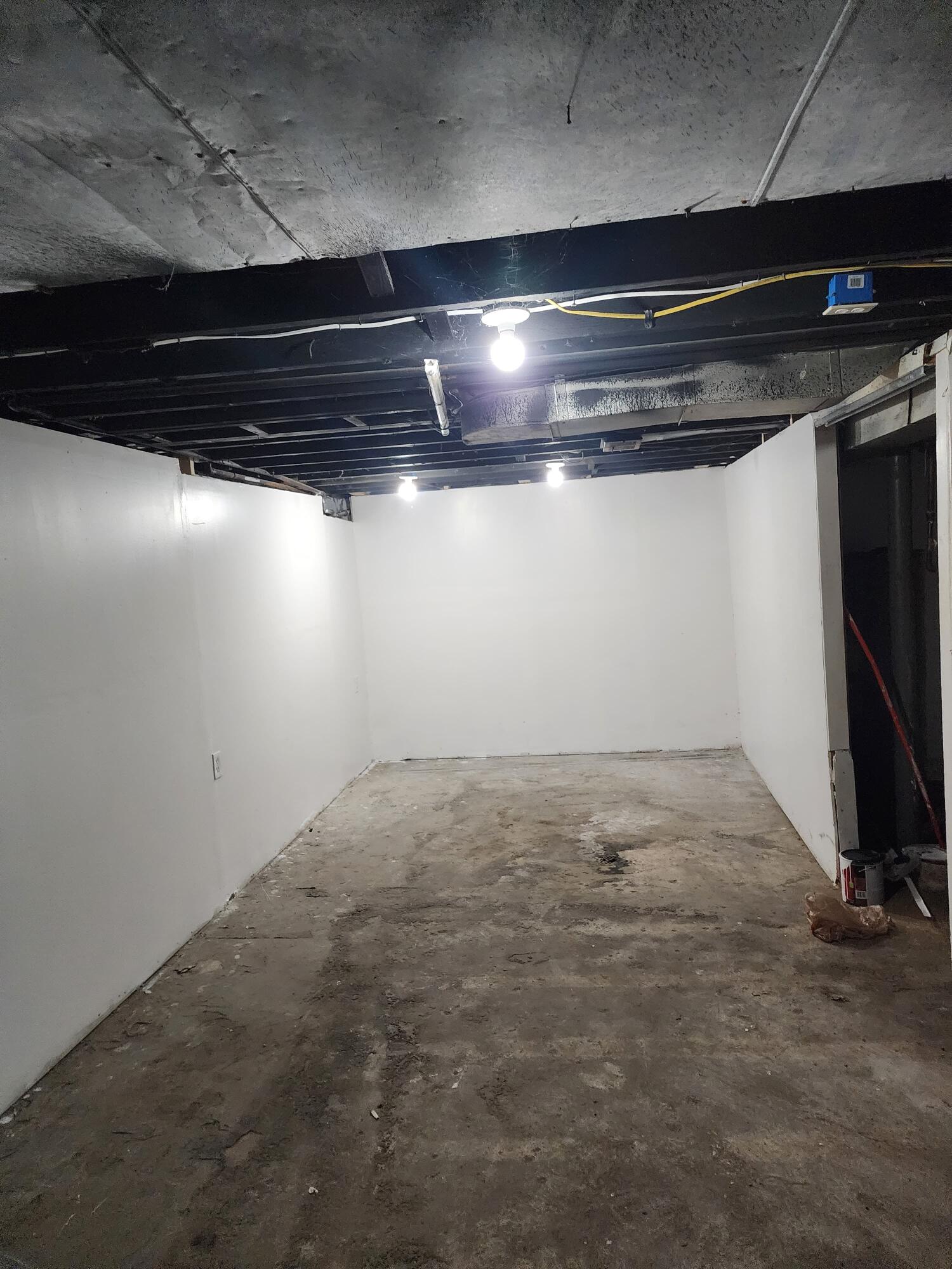 6375 Rutland Street Detroit, MI 48228 - Photo 7 of 7 d5e71794-4b80-4fad-96e1-d3e73e6134d7