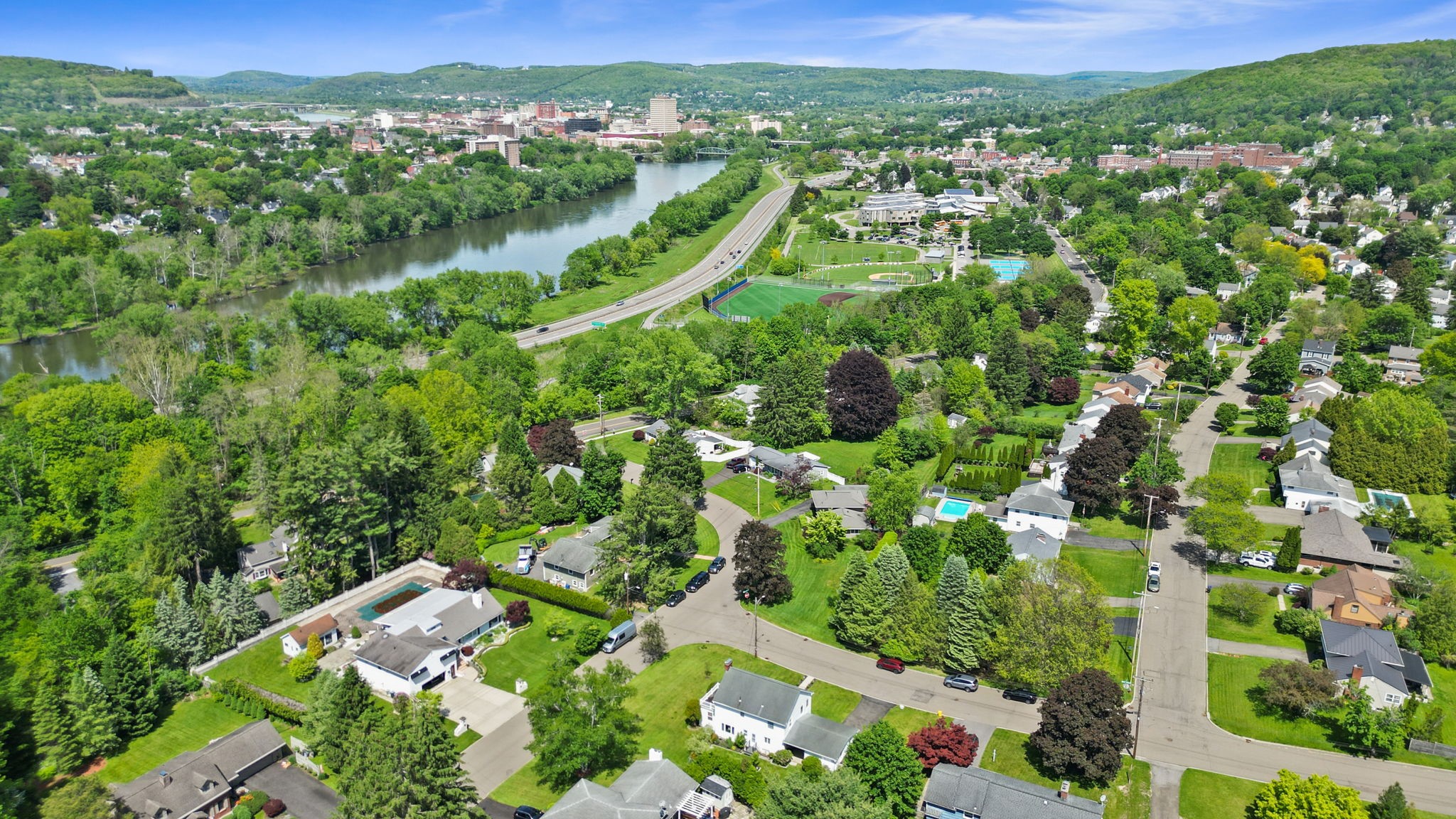 9 Edgebrook Road Binghamton, NY 13903 - Photo 8 of 40