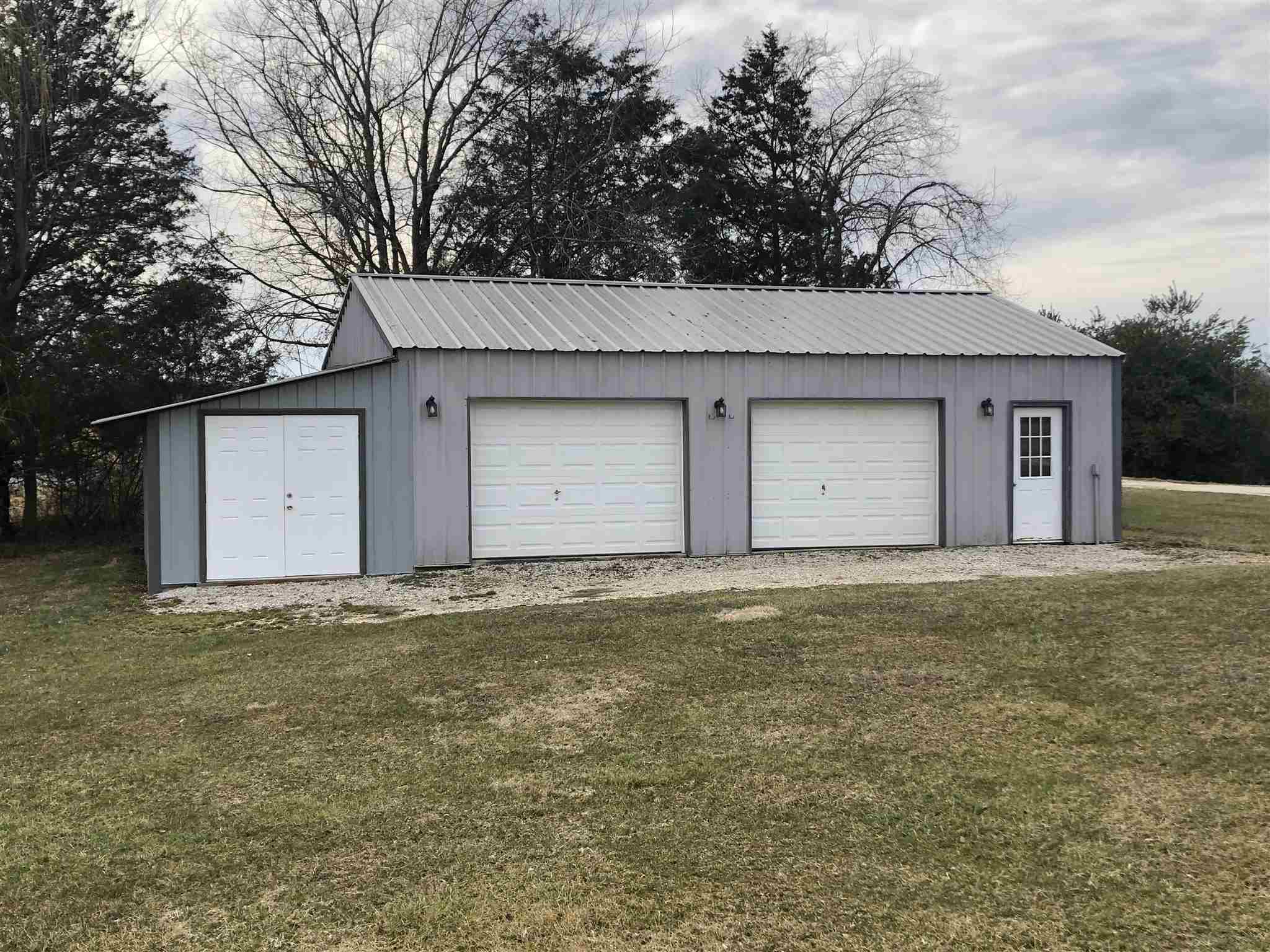 1517 South Meridian Road Mitchell, IN 47446 - Photo 8 of 35