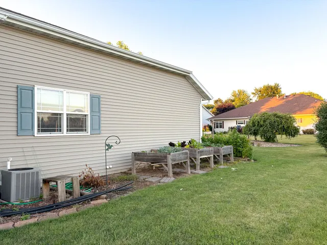 $349,900 | N194 Eastowne Lane, Appleton, WI 54915