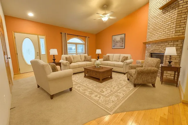 $349,900 | N194 Eastowne Lane, Appleton, WI 54915