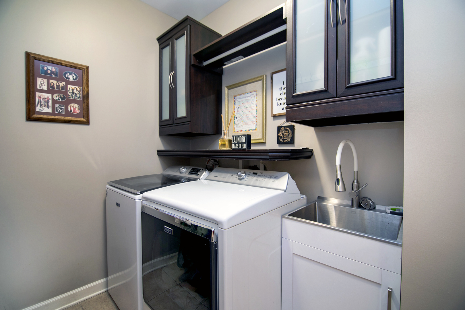 16665 Merc Lane Lockport, IL 60441 - Photo 33 of 54 a bathroom with a sink and a mirror