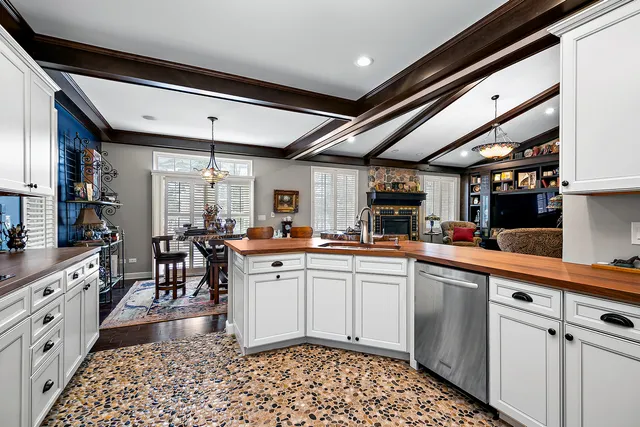 $800,000 | 16665 Merc Lane, Lockport, IL 60441