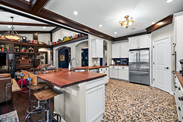 $800,000 | 16665 Merc Lane, Lockport, IL 60441