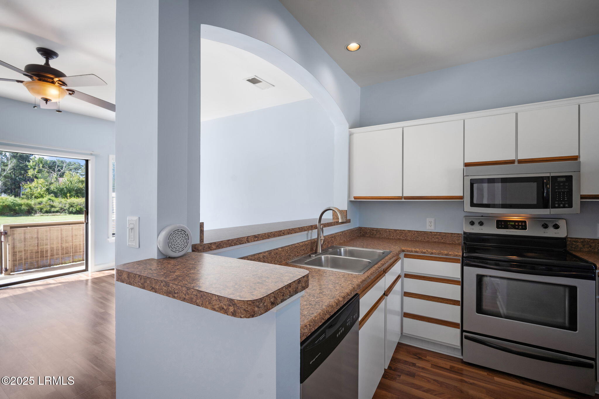 5 Gumtree Road, Unit F6 Hilton Head Island, SC 29926 - Photo 12 of 47 13-web-or-mls-DSC03289