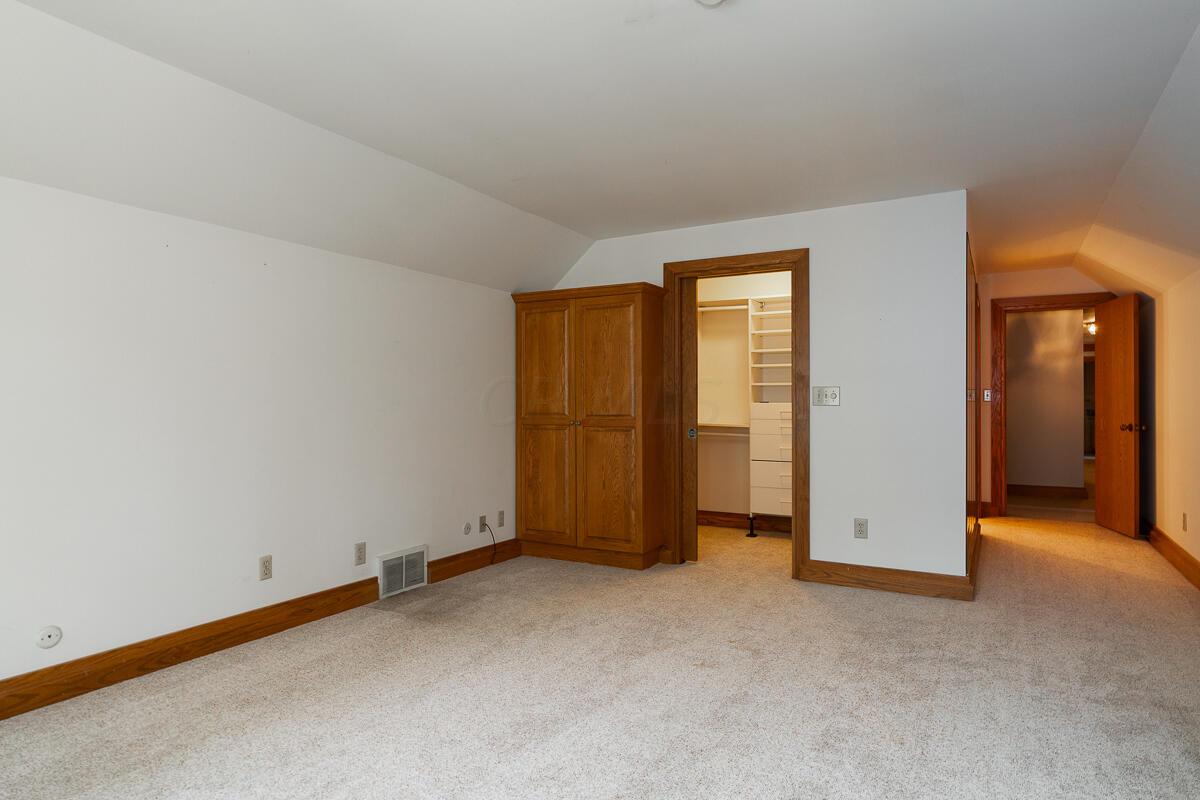 2100 Sheringham Road Columbus, OH 43220 - Photo 37 of 63 2100 Sheringham Rd-68