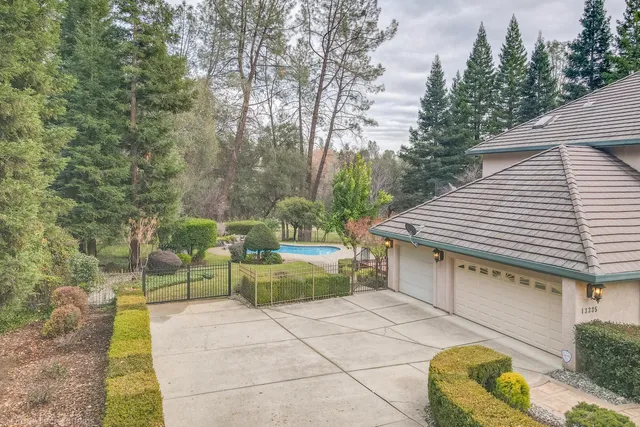 $995,000 | 13335 Tierra Heights Road, Redding, CA 96003