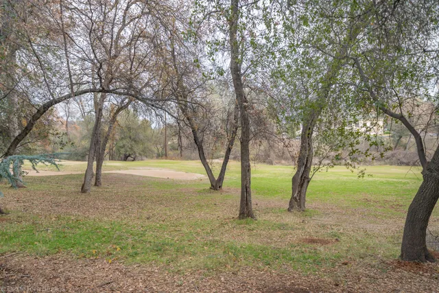 $995,000 | 13335 Tierra Heights Road, Redding, CA 96003