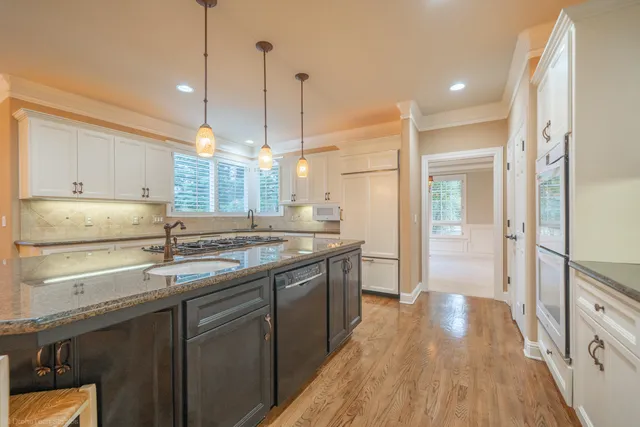 $995,000 | 13335 Tierra Heights Road, Redding, CA 96003