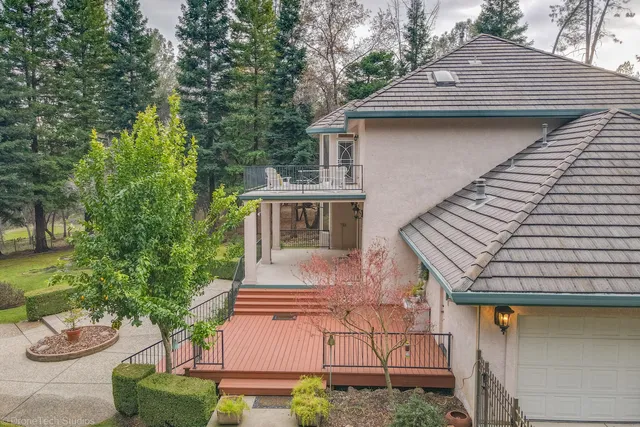 $995,000 | 13335 Tierra Heights Road, Redding, CA 96003