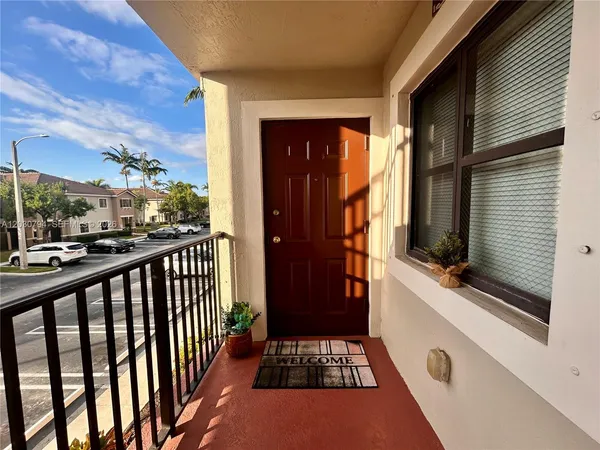 $278,000 | 22801 Southwest 88th Place, Unit 202, Cutler Bay, FL 33190