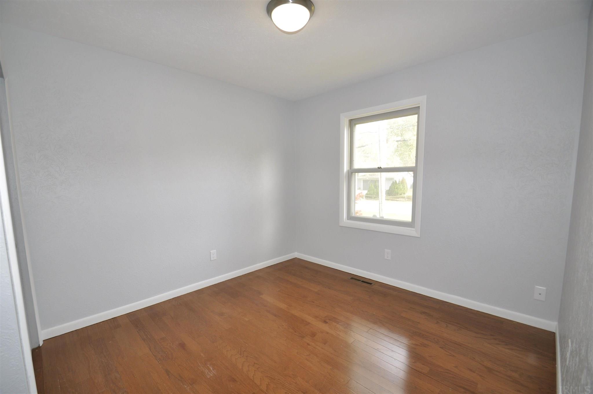 52965 Emmons Road South Bend, IN 46637 - Photo 13 of 27 Gallery Image 13