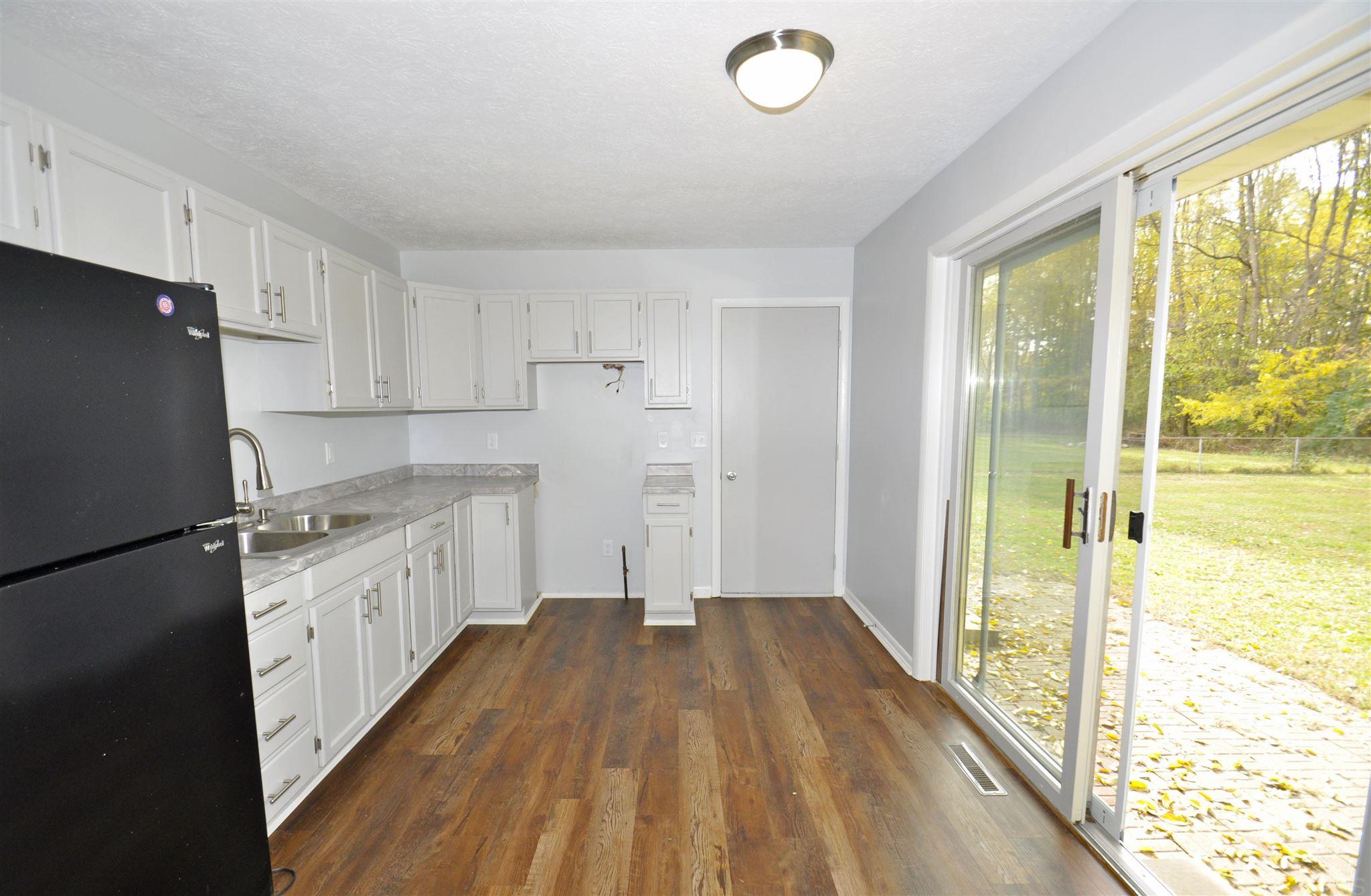 52965 Emmons Road South Bend, IN 46637 - Photo 8 of 27 Gallery Image 8