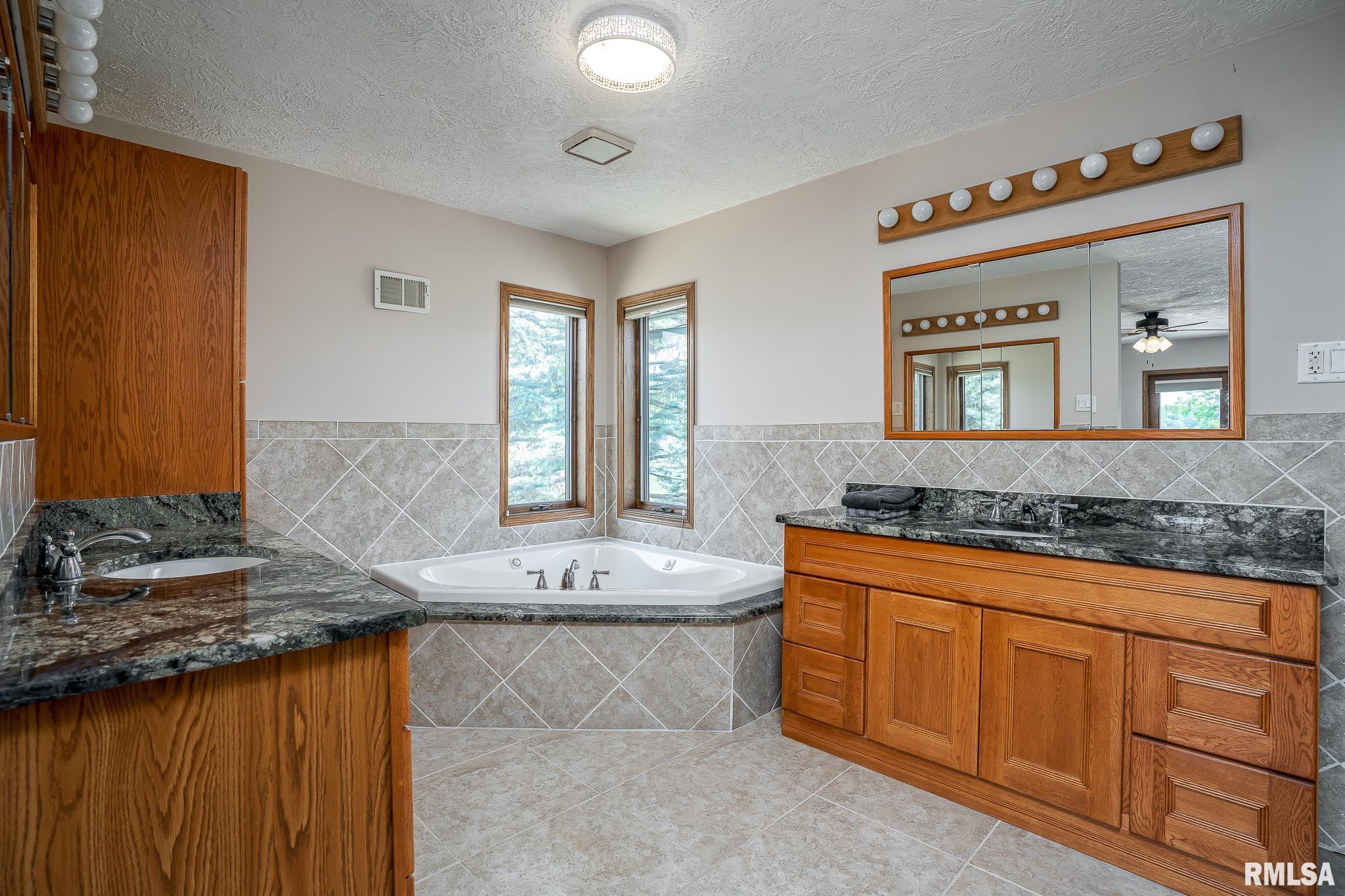 12122 Rte 84 North Port Byron, IL 61275 - Photo 15 of 29 Gallery Image 15