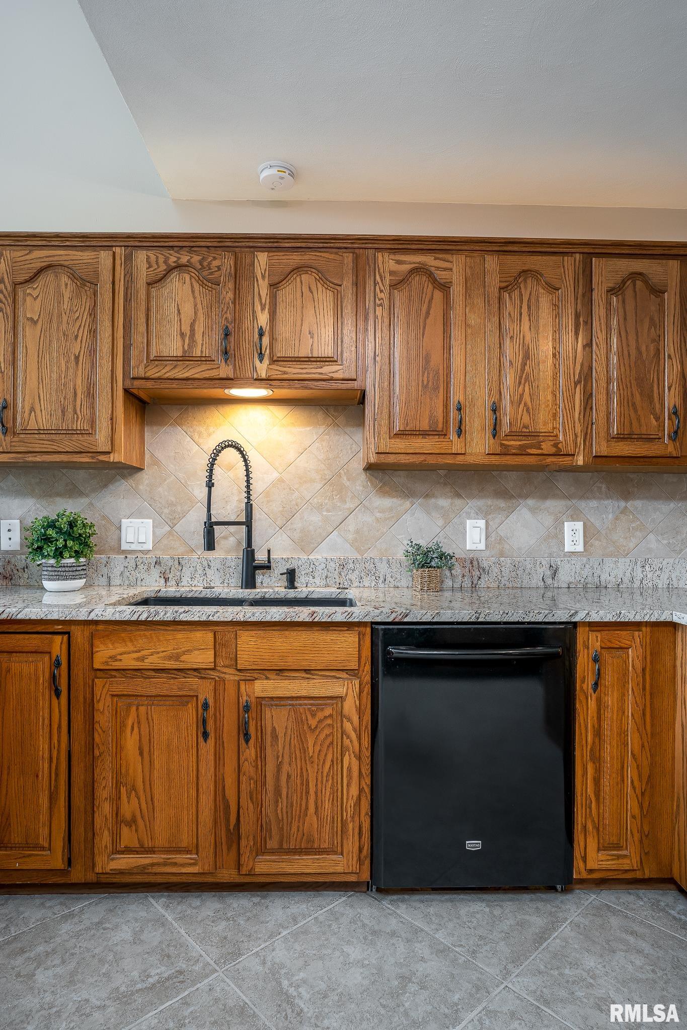 12122 Rte 84 North Port Byron, IL 61275 - Photo 10 of 29 Gallery Image 10
