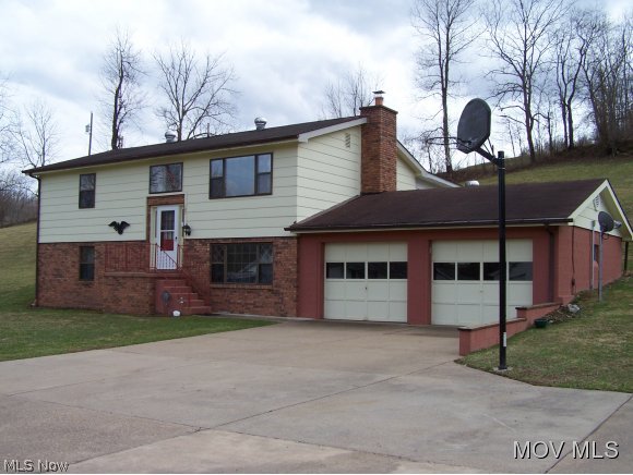 4 bdrm. 2 baths 2.64 Acres