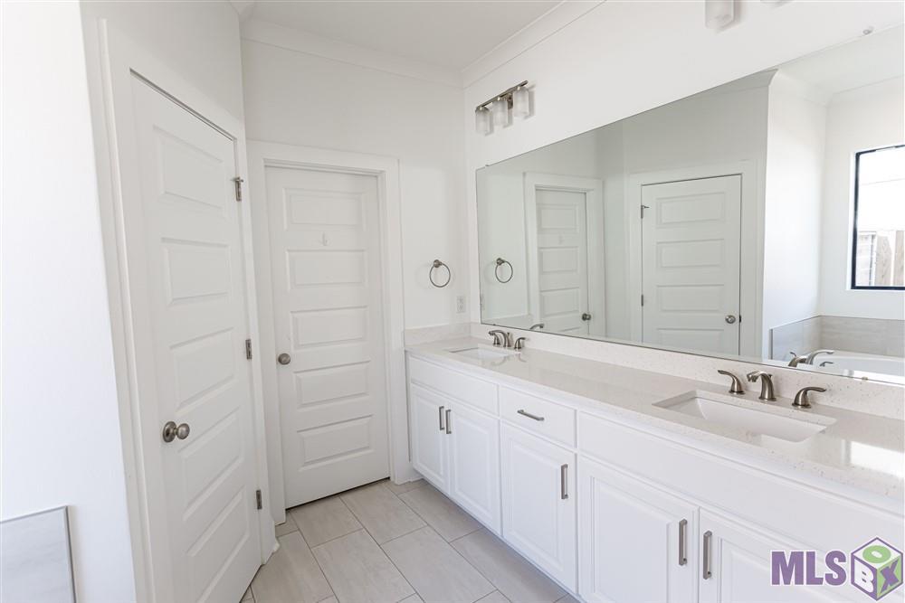 13985 Highgrove Avenue Baton Rouge, LA 70818 - Photo 15 of 23