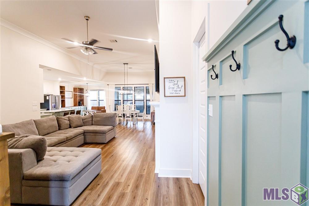 13985 Highgrove Avenue Baton Rouge, LA 70818 - Photo 3 of 23