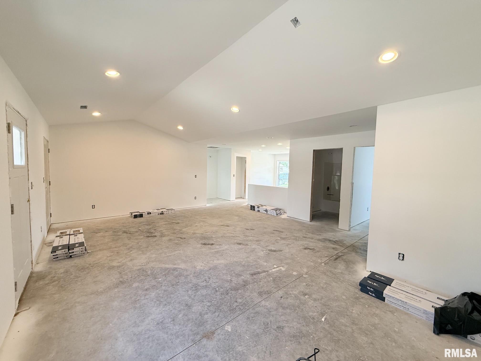 2264 Chestnut Street Quincy, IL 62301 - Photo 4 of 13