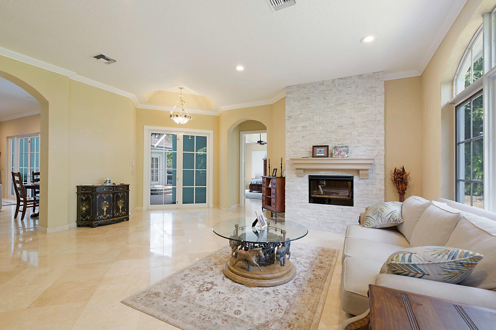 859 Southwest 18th Street Boca Raton, FL 33486 - Photo 13 of 22 14_859_SW_18th_St__14_of_23_mls
