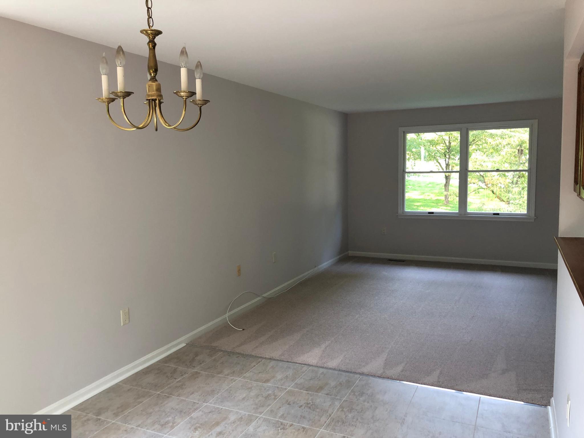 1193 Marclee Road Finksburg, MD 21048 - Photo 14 of 24 Living Room