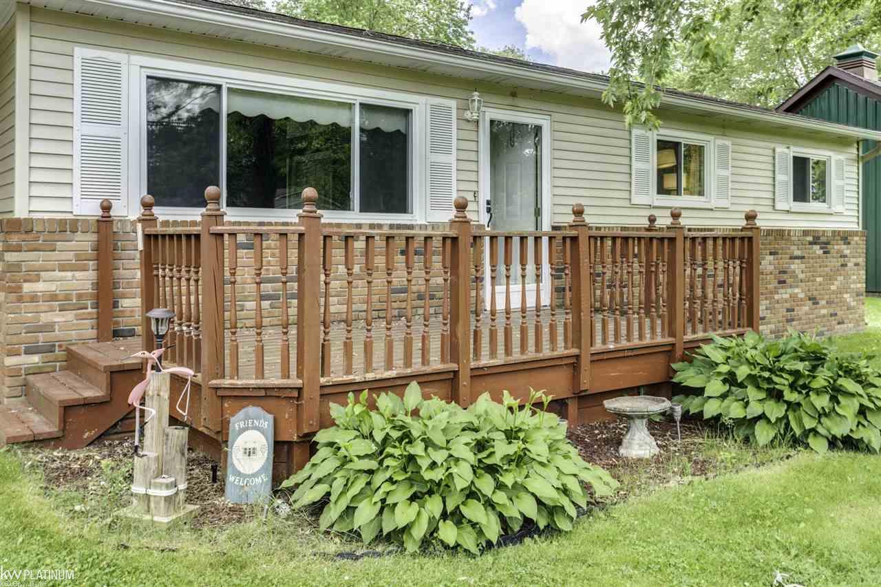 2604 Alger Road Port Huron, MI 48060 - Photo 3 of 21 50015701-2.JPG