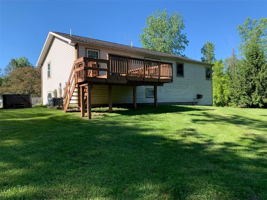 16711 4th Section Road Clarendon, NY 14470 - Photo 4 of 30 Back Deck