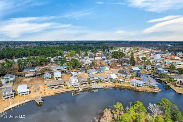 $649,900 | 6261 Pontiac Drive, Kiln, MS 39556