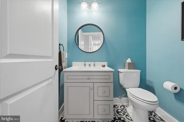 $724,900 | 504 Sleigh Drive, Cross Junction, VA 22625